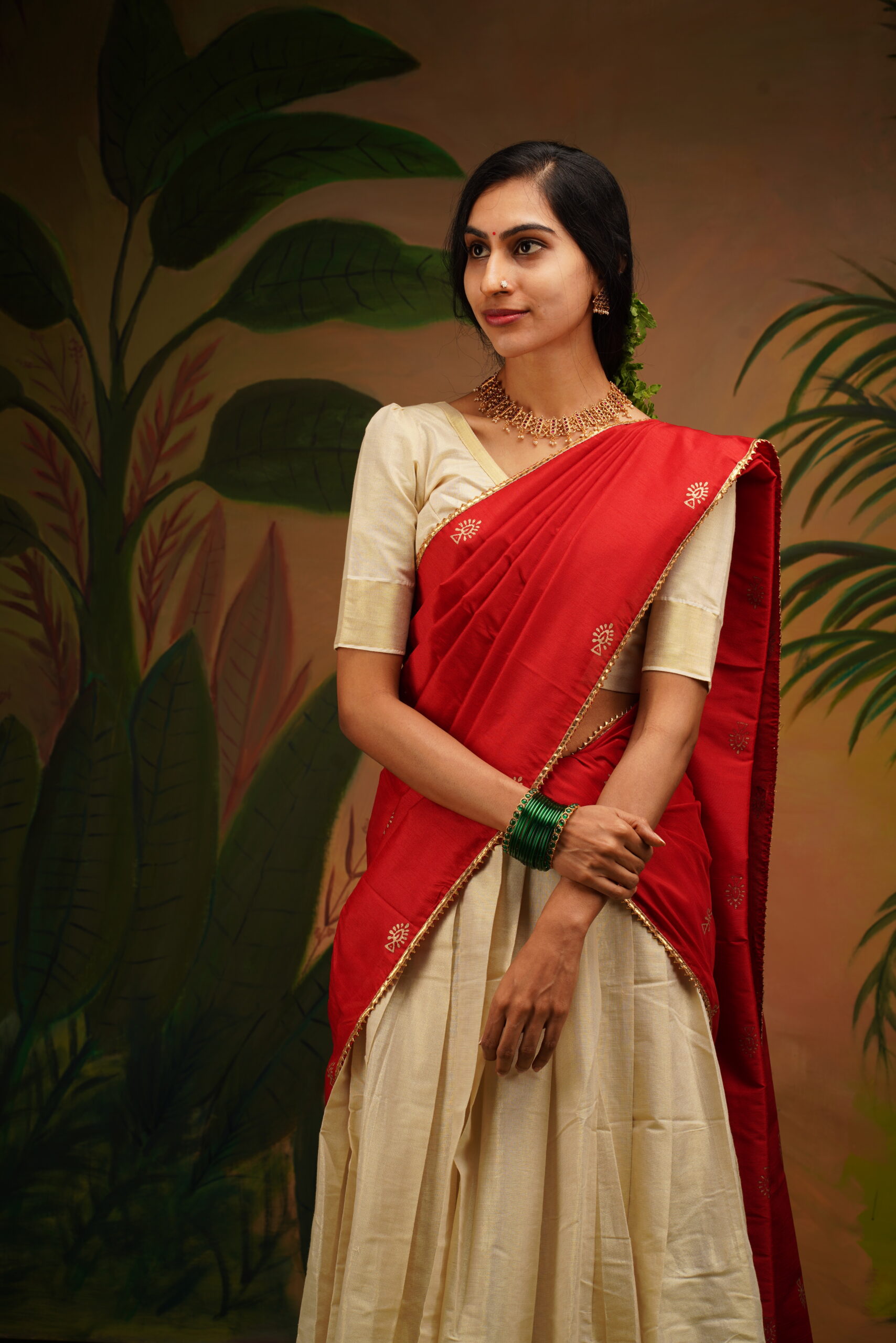 MIDUKKI RED DHAVANI vasahindia